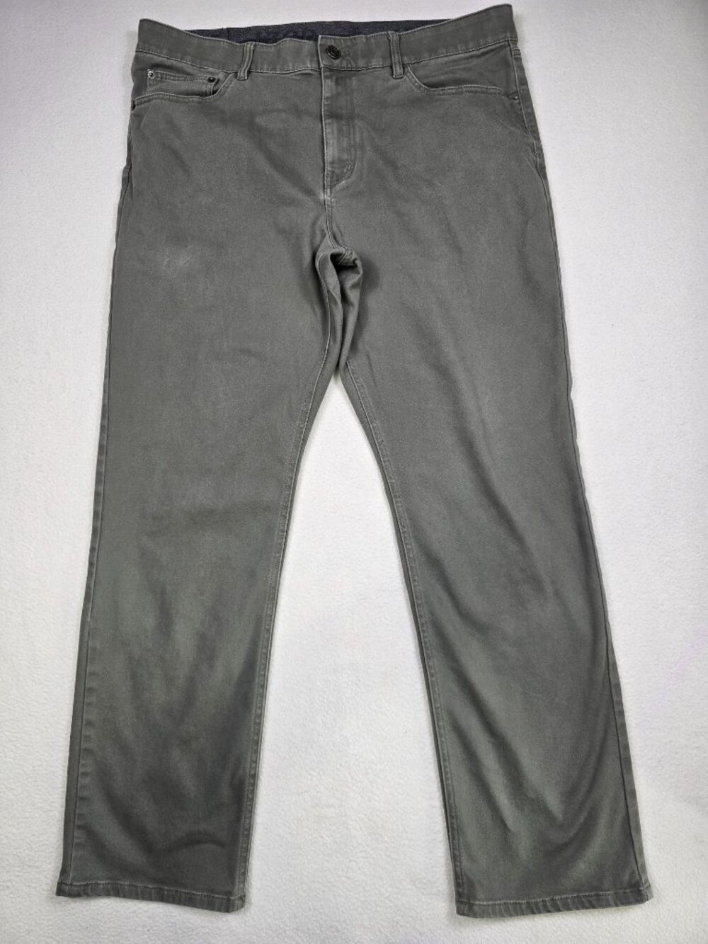 Izod Mens 38x32 Regular Fit Pants Gray